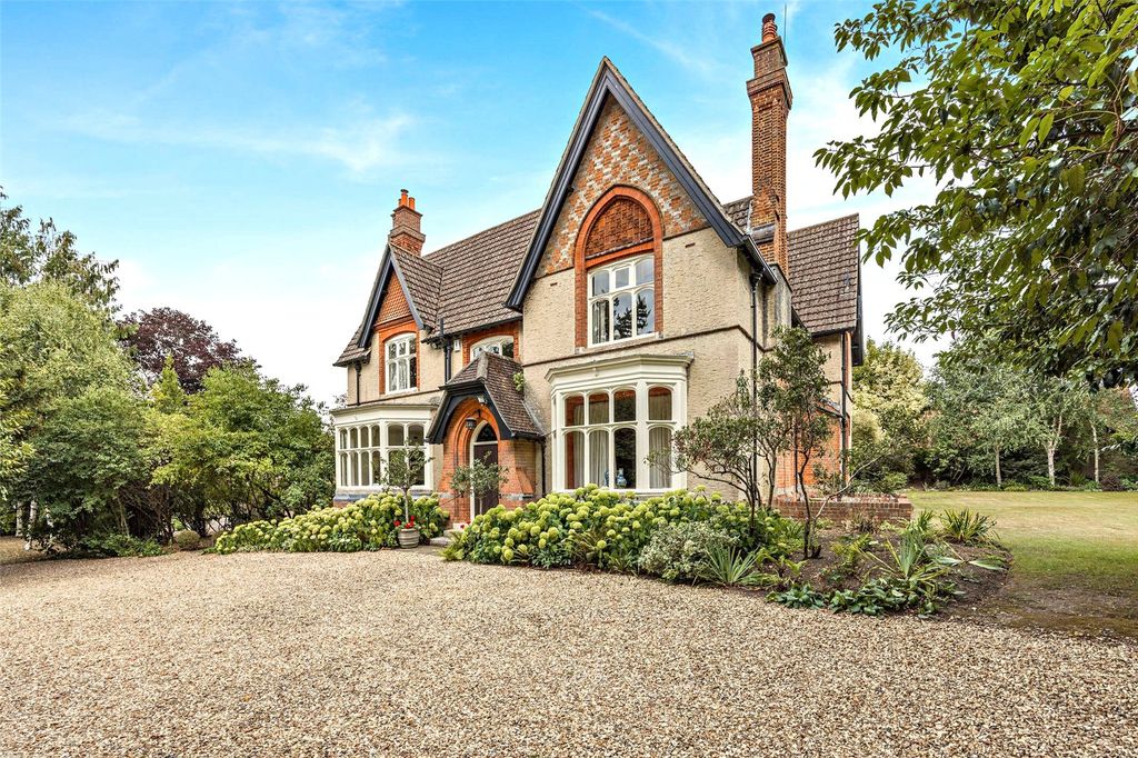 Additional image 30 of 6 bed detached house for saleDonnington, Newbury, Berkshire RG14