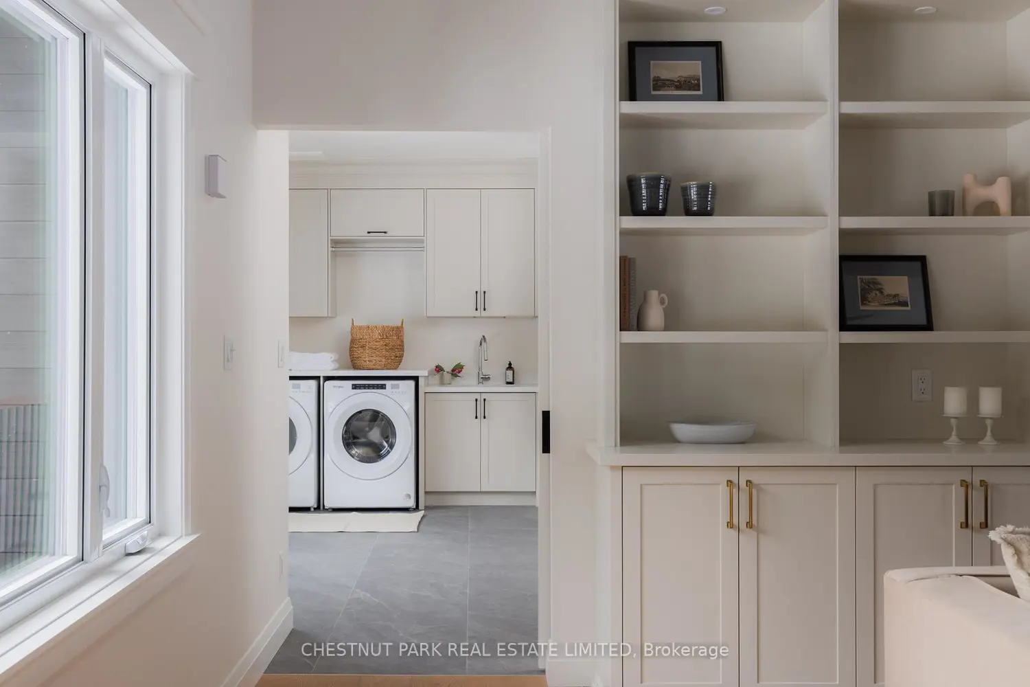 Additional image 11 of 675528 Hurontario Street