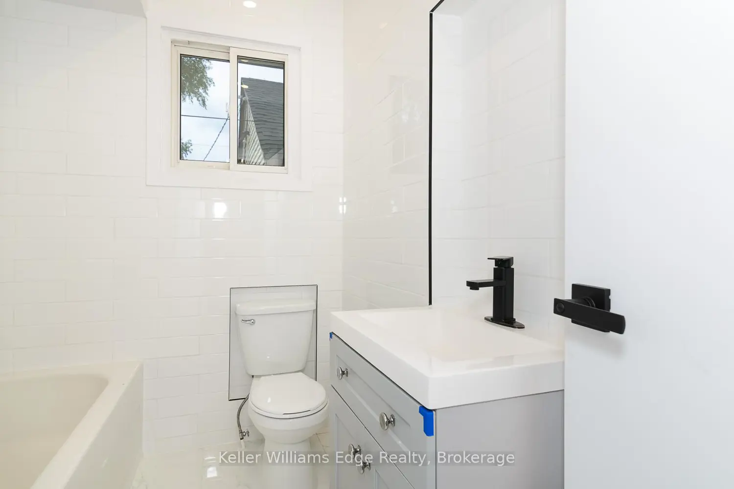 Additional image 10 of 1175 Dunsmure Road