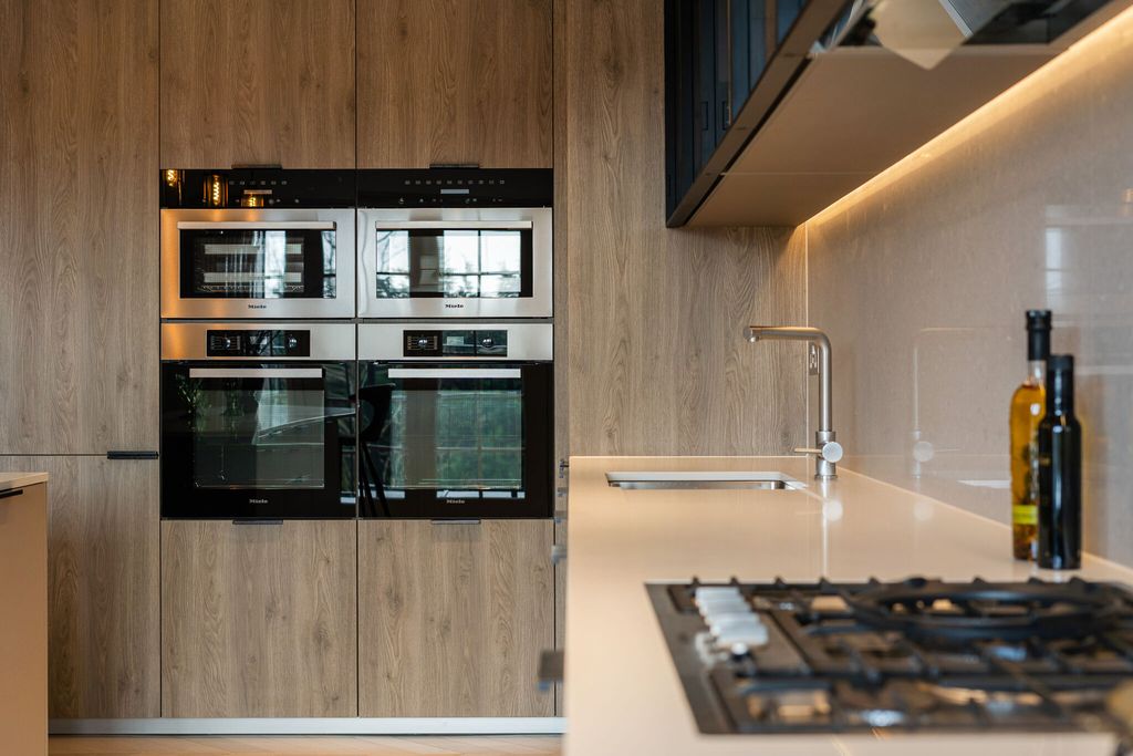 Additional image 7 of 3 bed penthouse for saleMagna Carta Park, The Huntingfield, Egham TW20