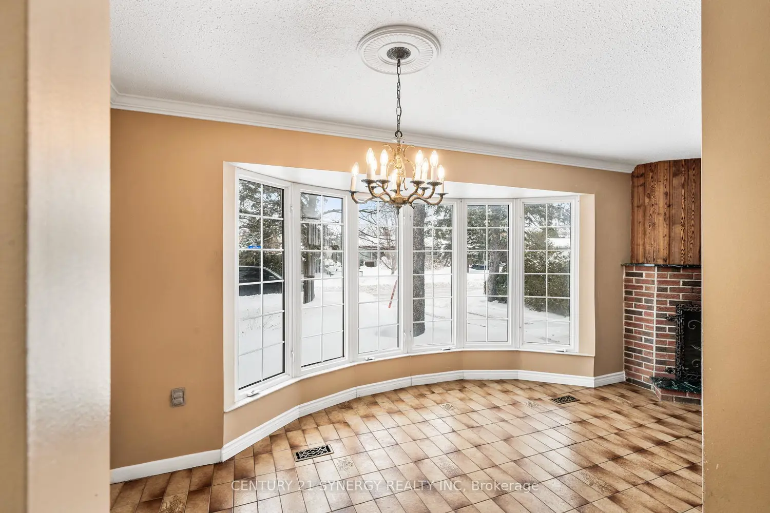 Additional image 8 of 2414 Joliffe Street