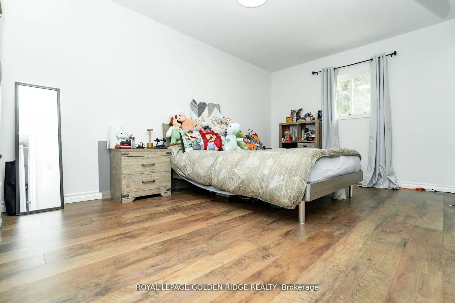 Additional image 11 of 19 Lake Drive