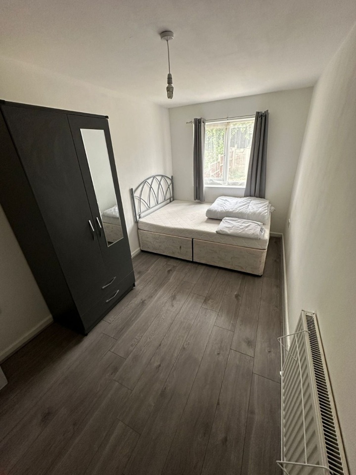 Additional image 2 of Room in a Shared House, Stony Lane, B67, B67 7BA