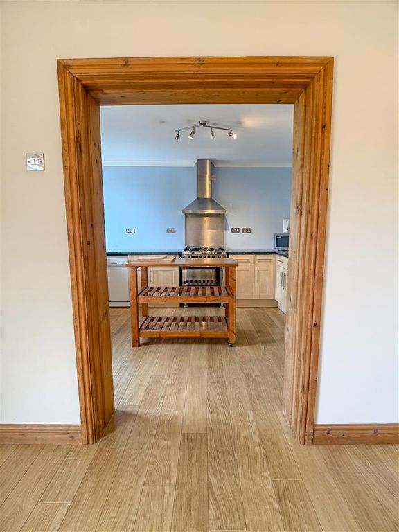 Additional image 19 of 2 bed flat for saleLangland Road, Mumbles SA3