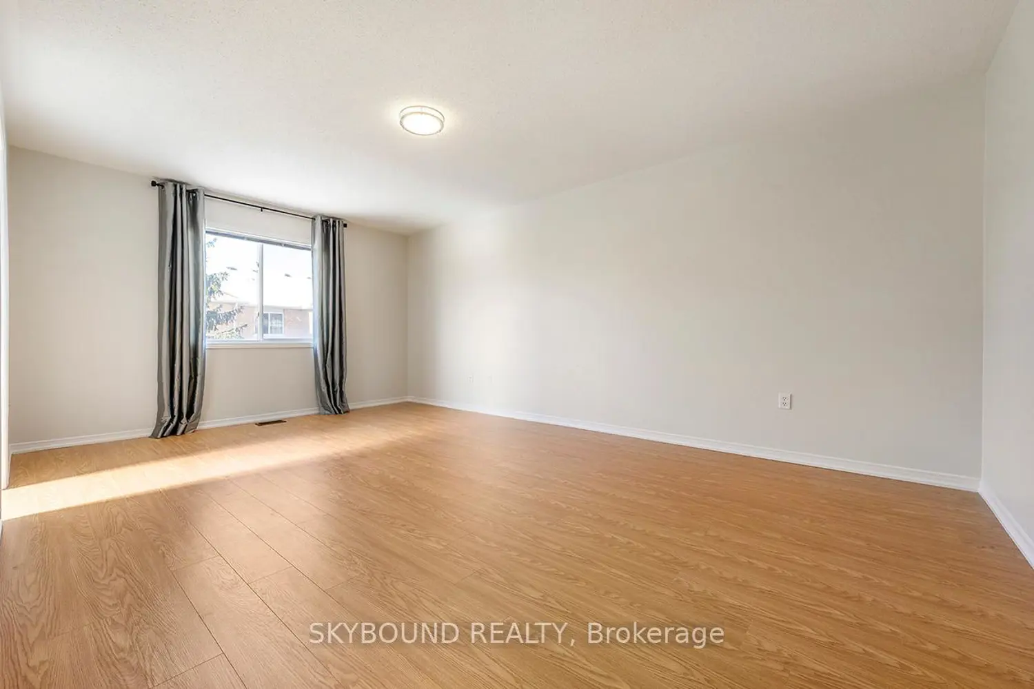 Additional image 12 of 12 Sled Dog Road