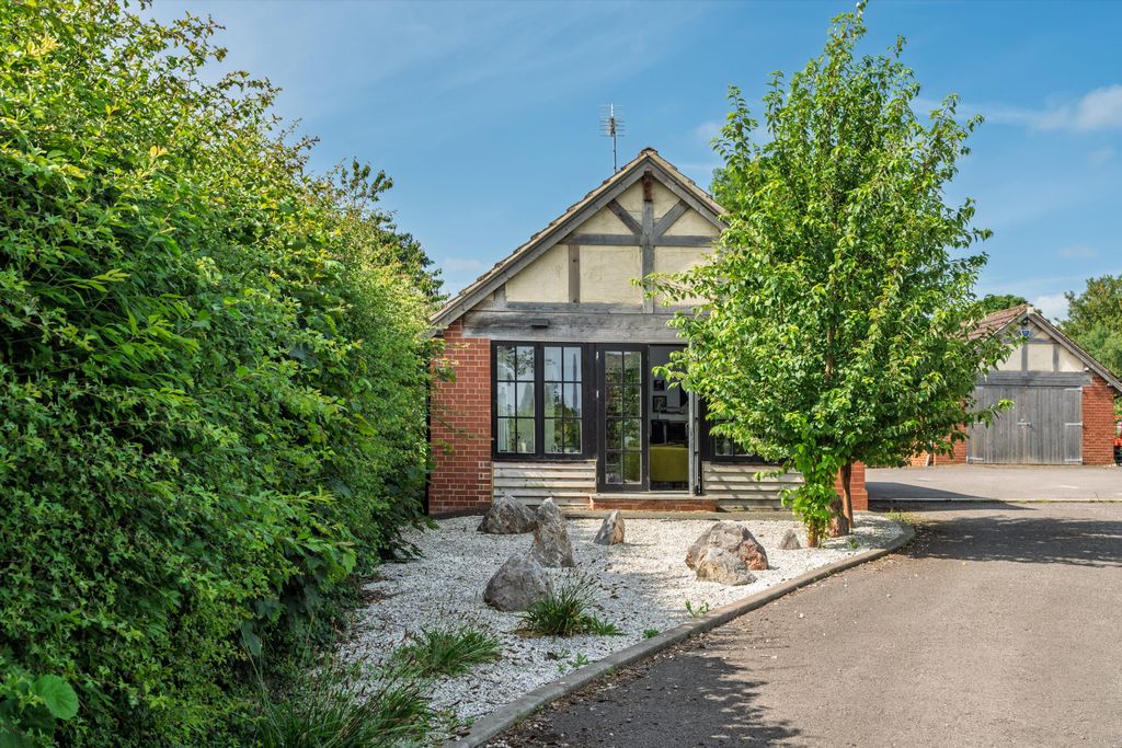 Additional image 15 of 6 bed detached house for saleSwindon Road, Malmesbury, Wiltshire SN16