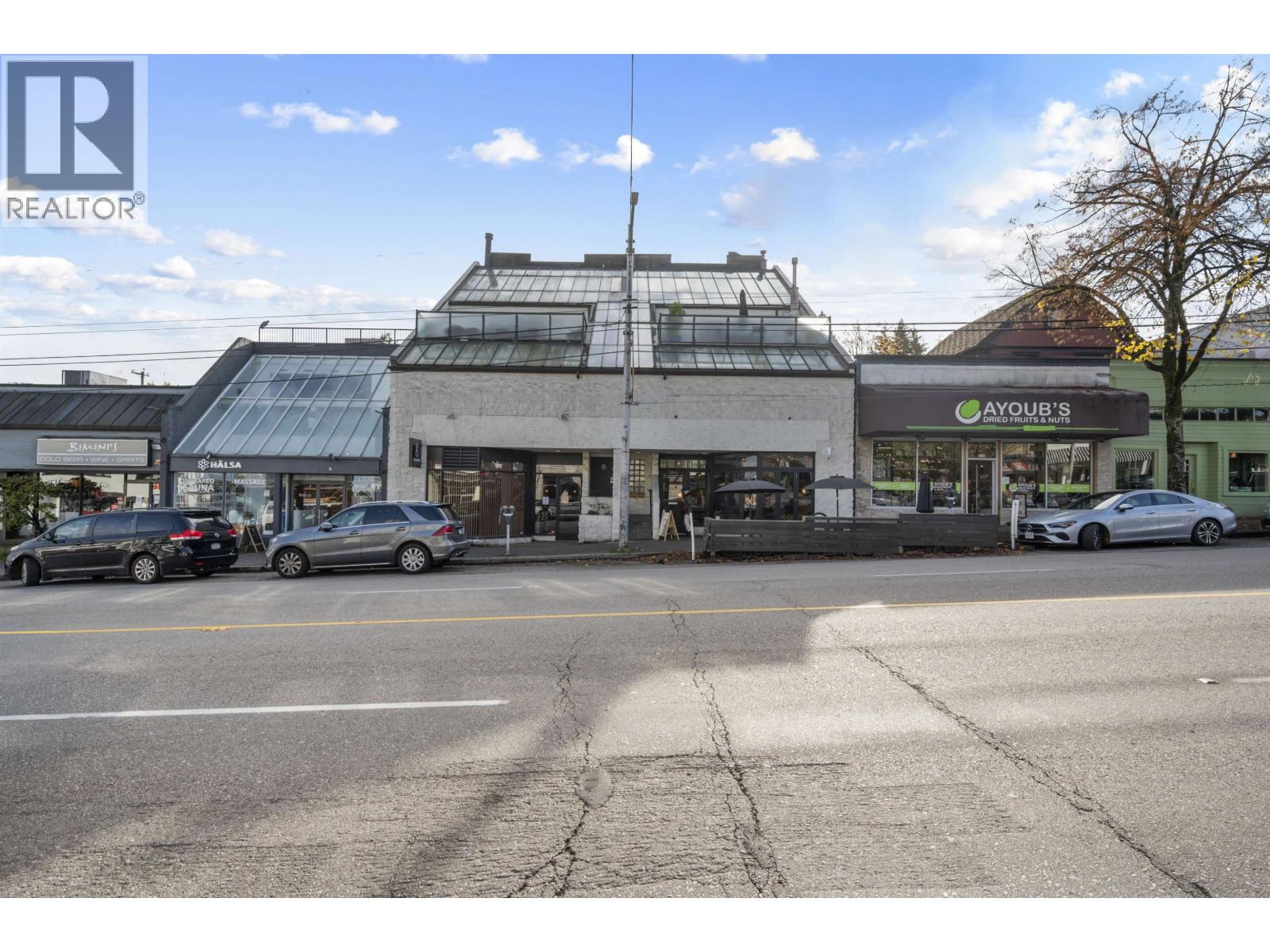 2036 4th Avenue West, Vancouver, BC, V6J1M9