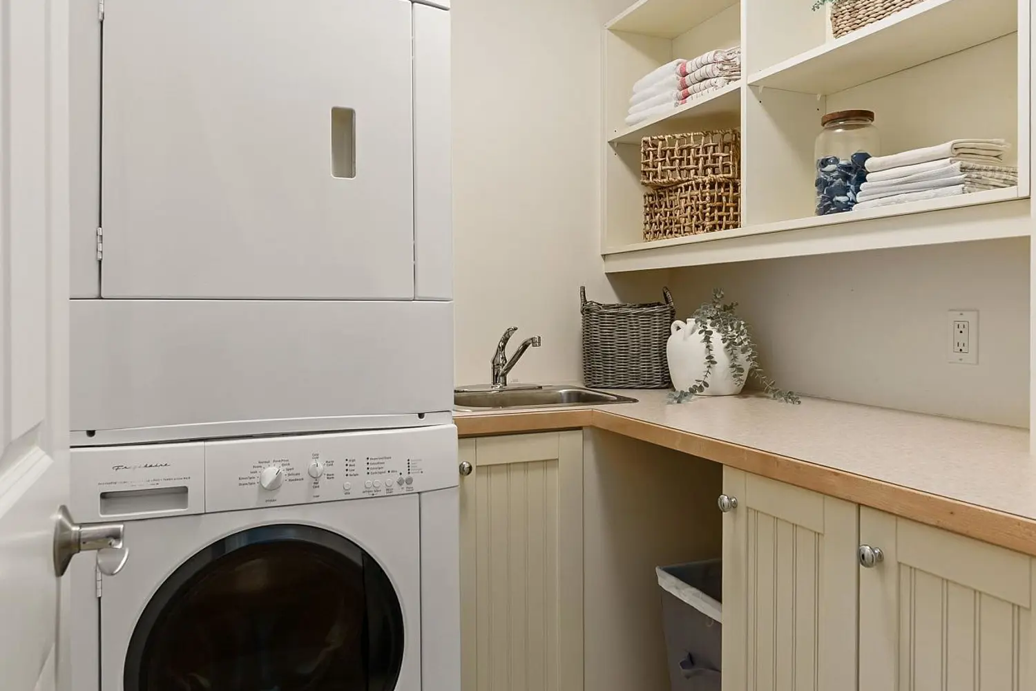 Additional image 13 of 156 Snowbridge Way