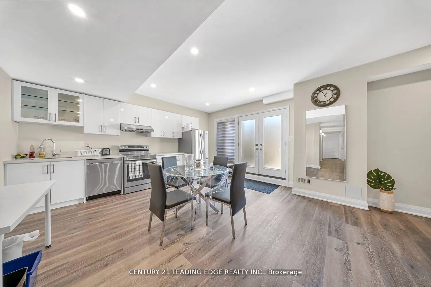 Additional image 16 of 736 Hillview Crescent