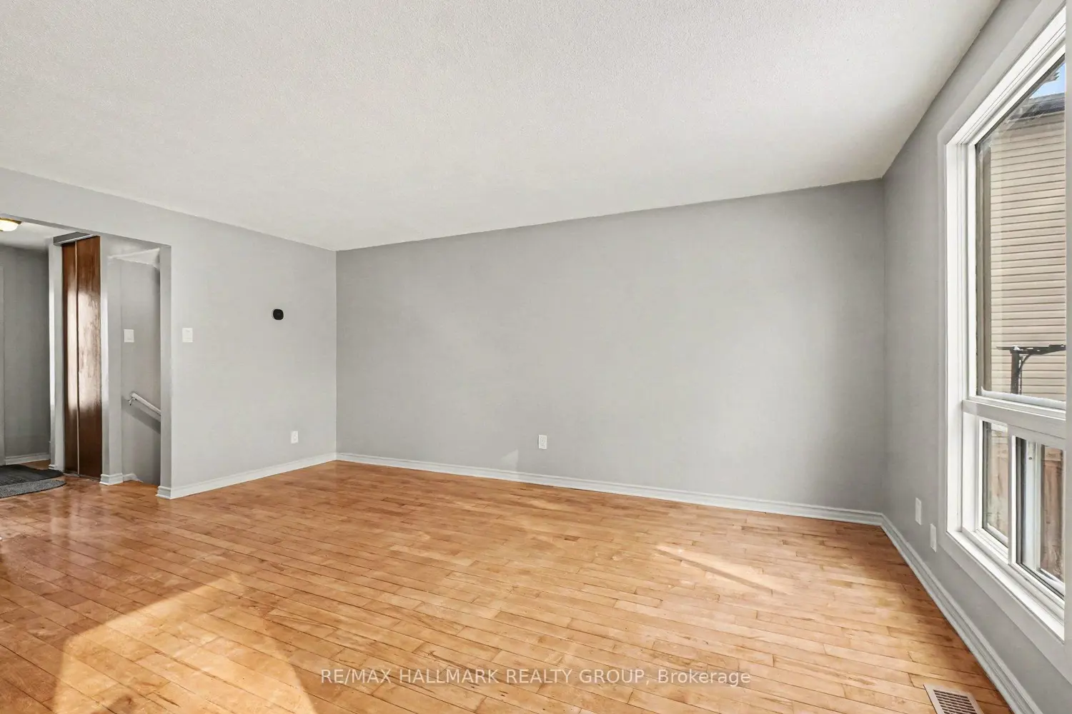 Additional image 3 of 7846 Jeanne D'arc Boulevard 55