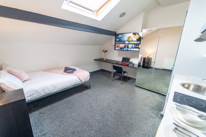 Studio Flat, Birmingham, B29, N1 7GU