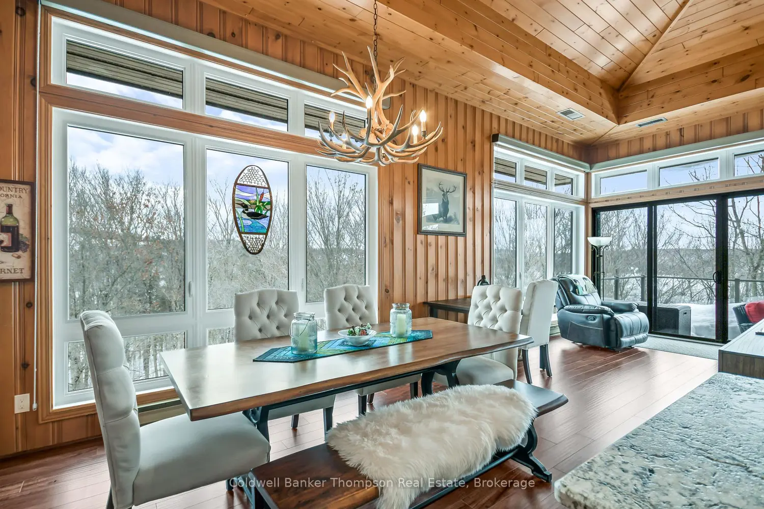 Additional image 2 of 22-301 Oakridge Deerhurst Drive