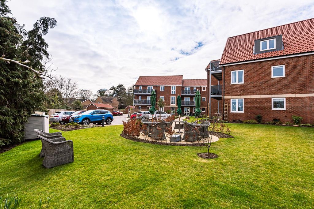 Additional image 15 of 1 bed property for saleMolescroft Road, Beverley HU17