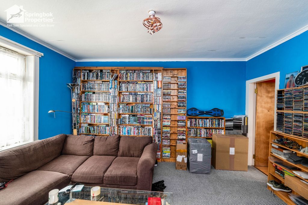 Additional image 2 of 2 bed flat for saleBroom Crescent, Ochiltree, Cumnock, Ayrshire KA18