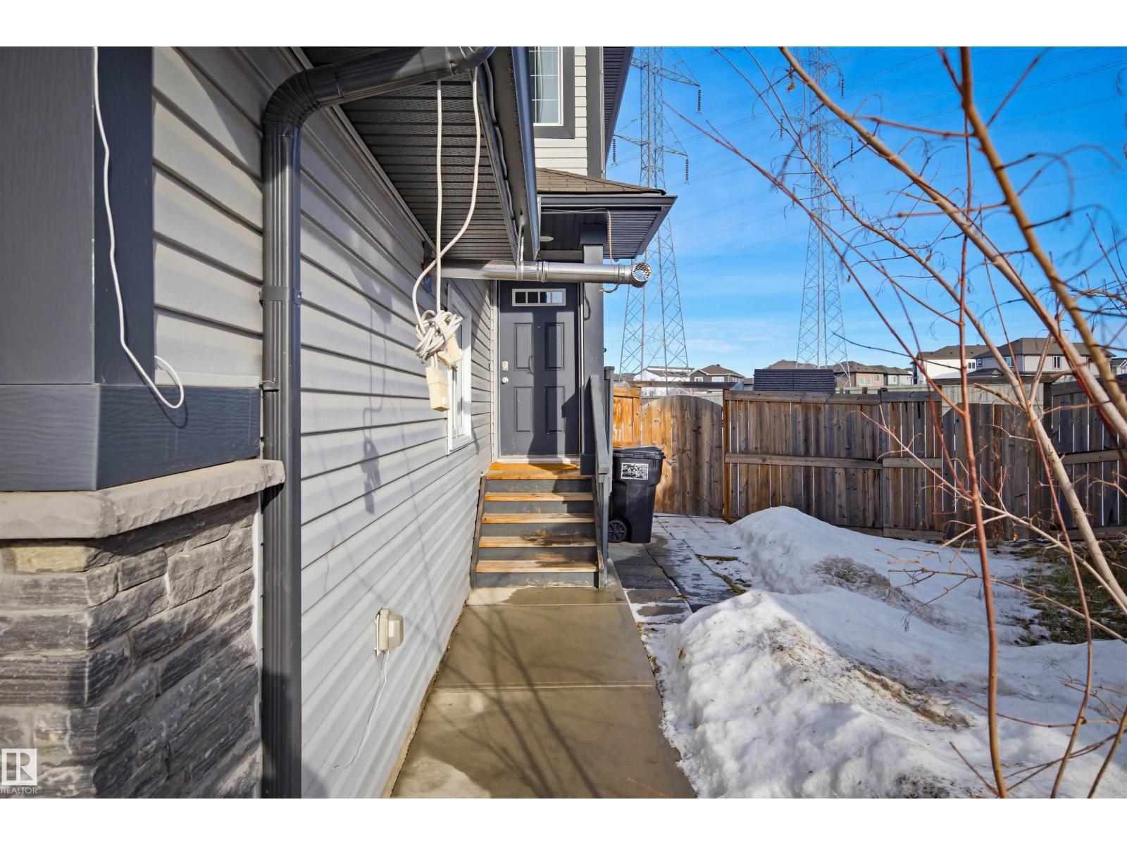 Additional image 3 of 2812 16 Avenue NW, Edmonton, AB, T6T0Z6