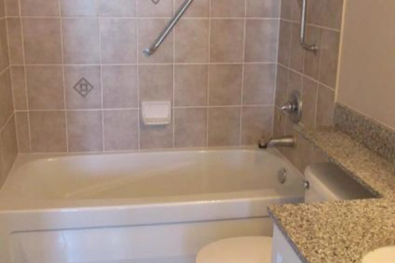 Additional image 9 of 35 Via Rosedale 304