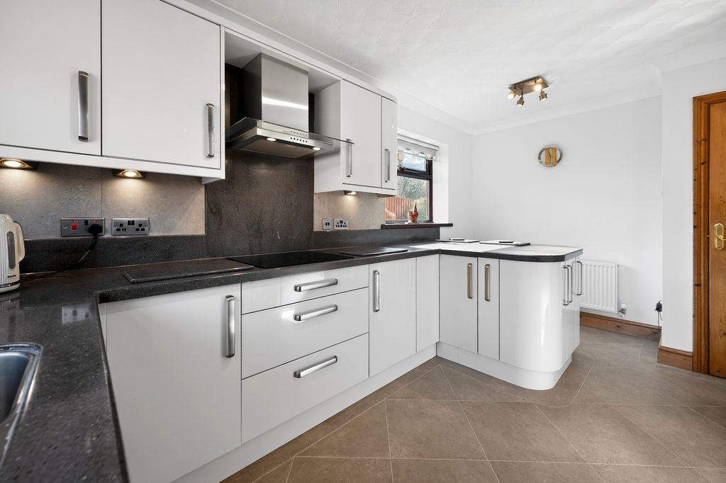 Additional image 6 of 4 bed detached house for saleCae Maen Llwyd, Hengoed, Caerphilly CF82