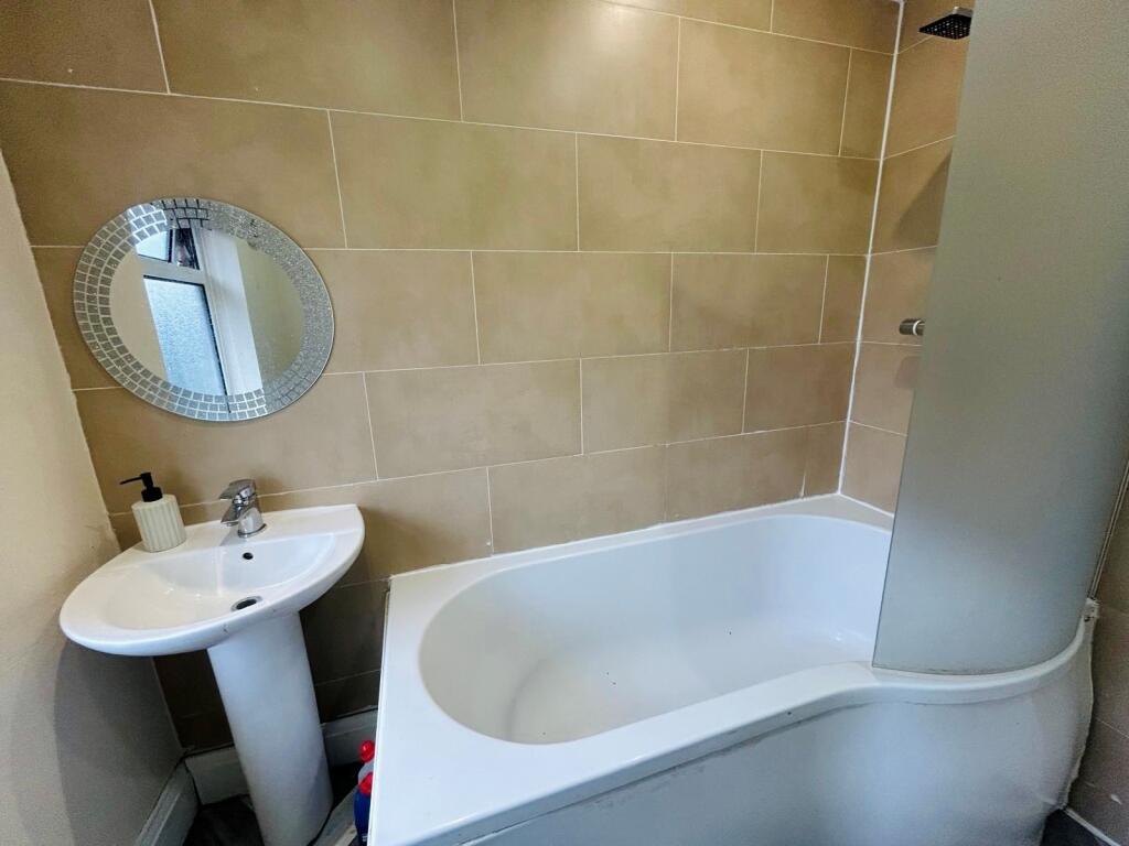 Additional image 11 of Farrington Road