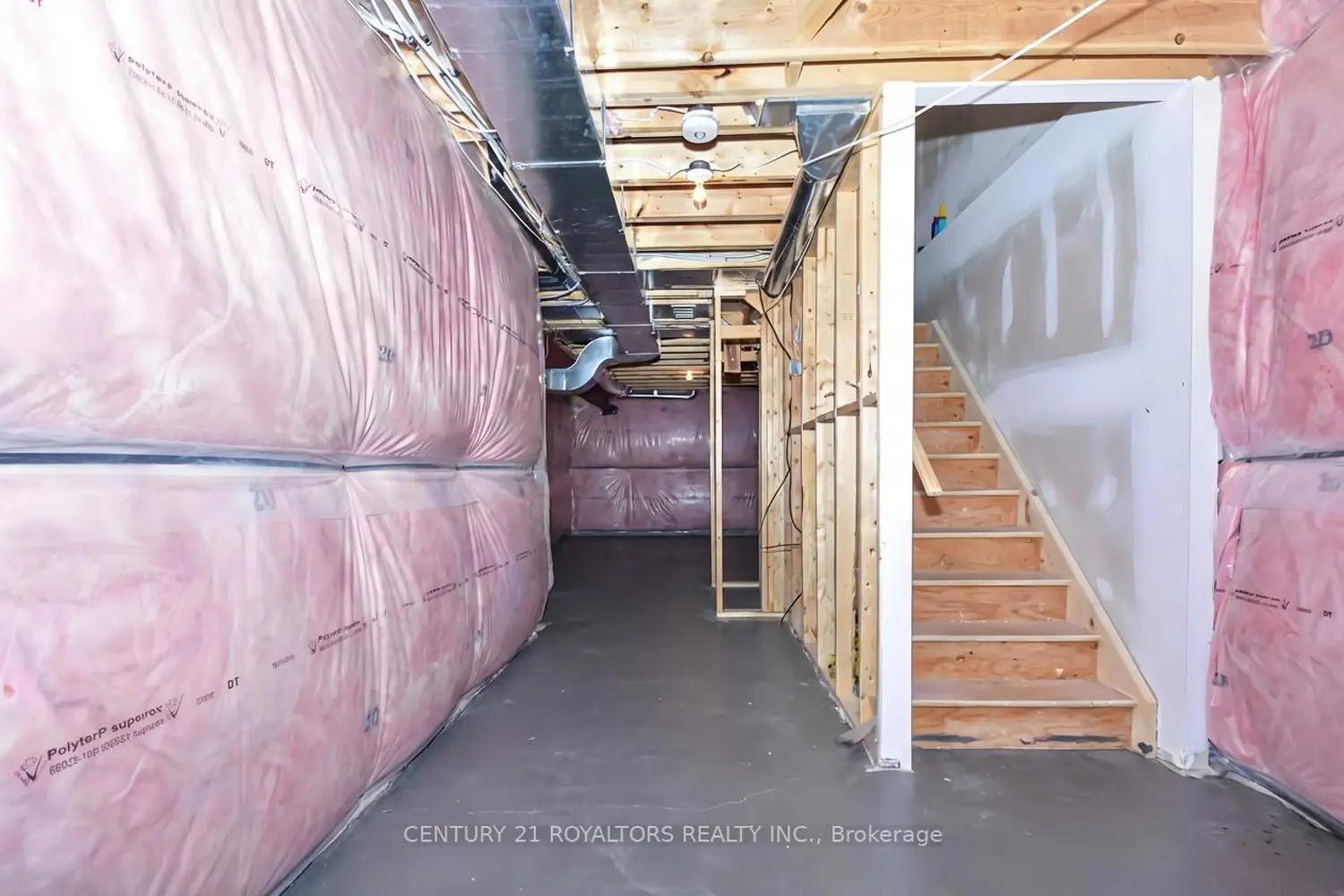 Additional image 19 of 1584 Dunkirk Avenue