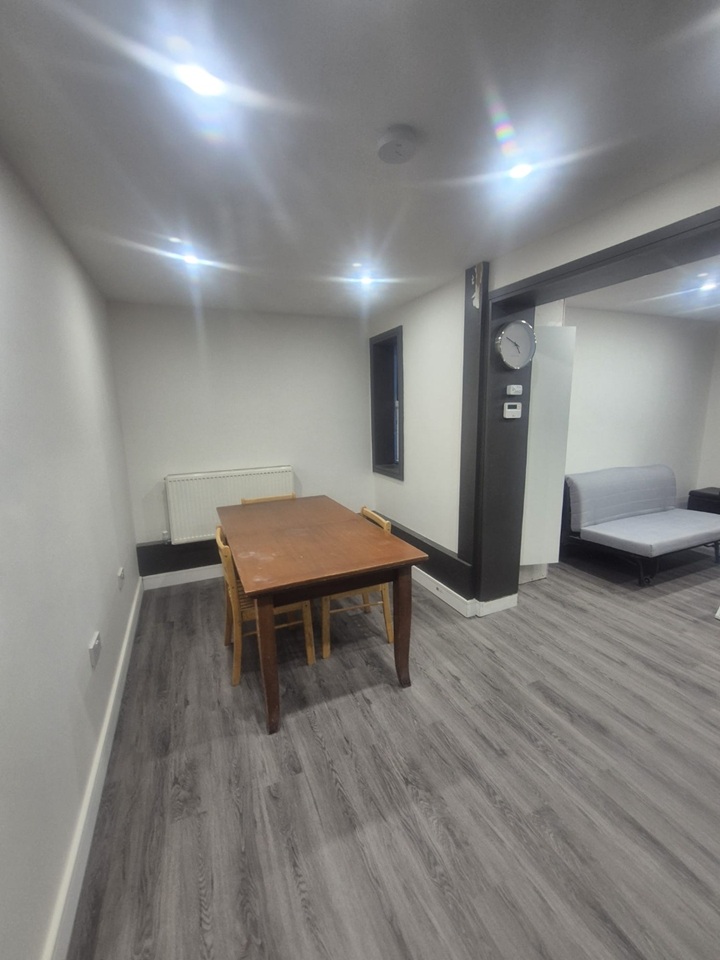 Additional image 42 of 5 Bed Terraced House, Moorland Road, SW9, N1 7GU