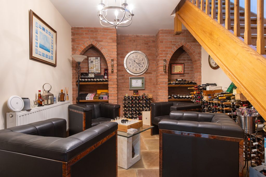 Additional image 17 of 5 bed detached house for saleSale Green, Worcestershire WR9