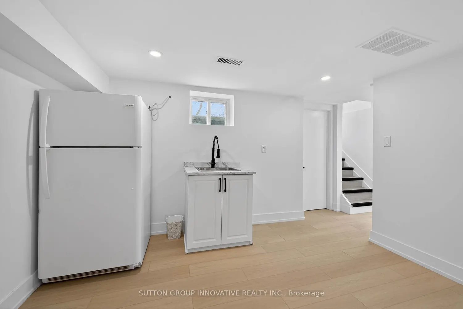 Additional image 16 of 124 Corman Avenue