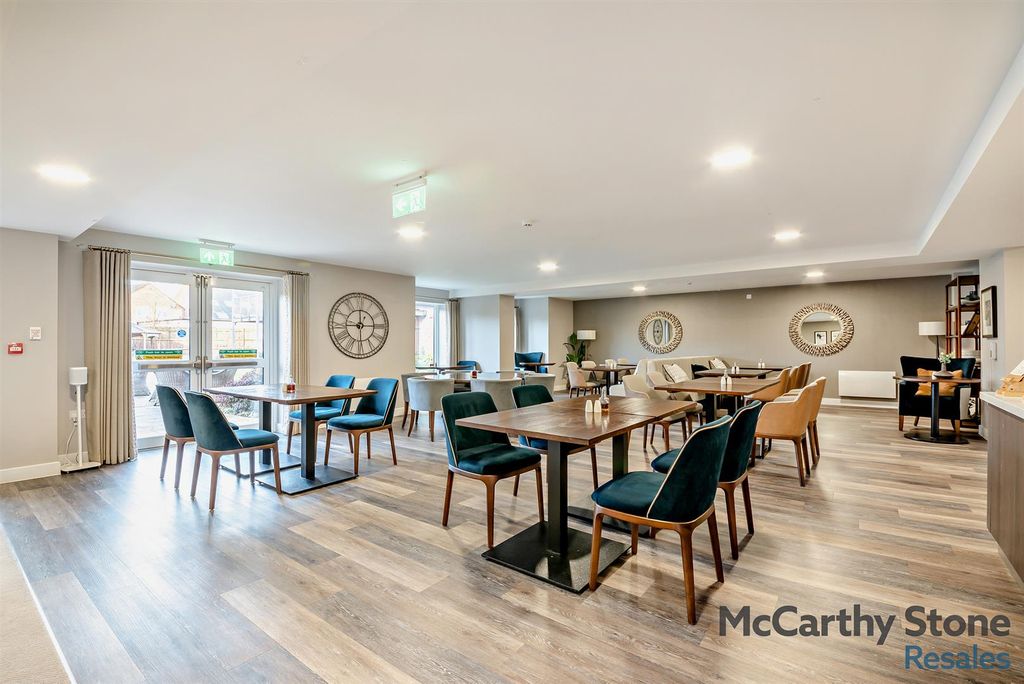 Additional image 20 of 2 bed flat for saleThe Moors, Thatcham RG19