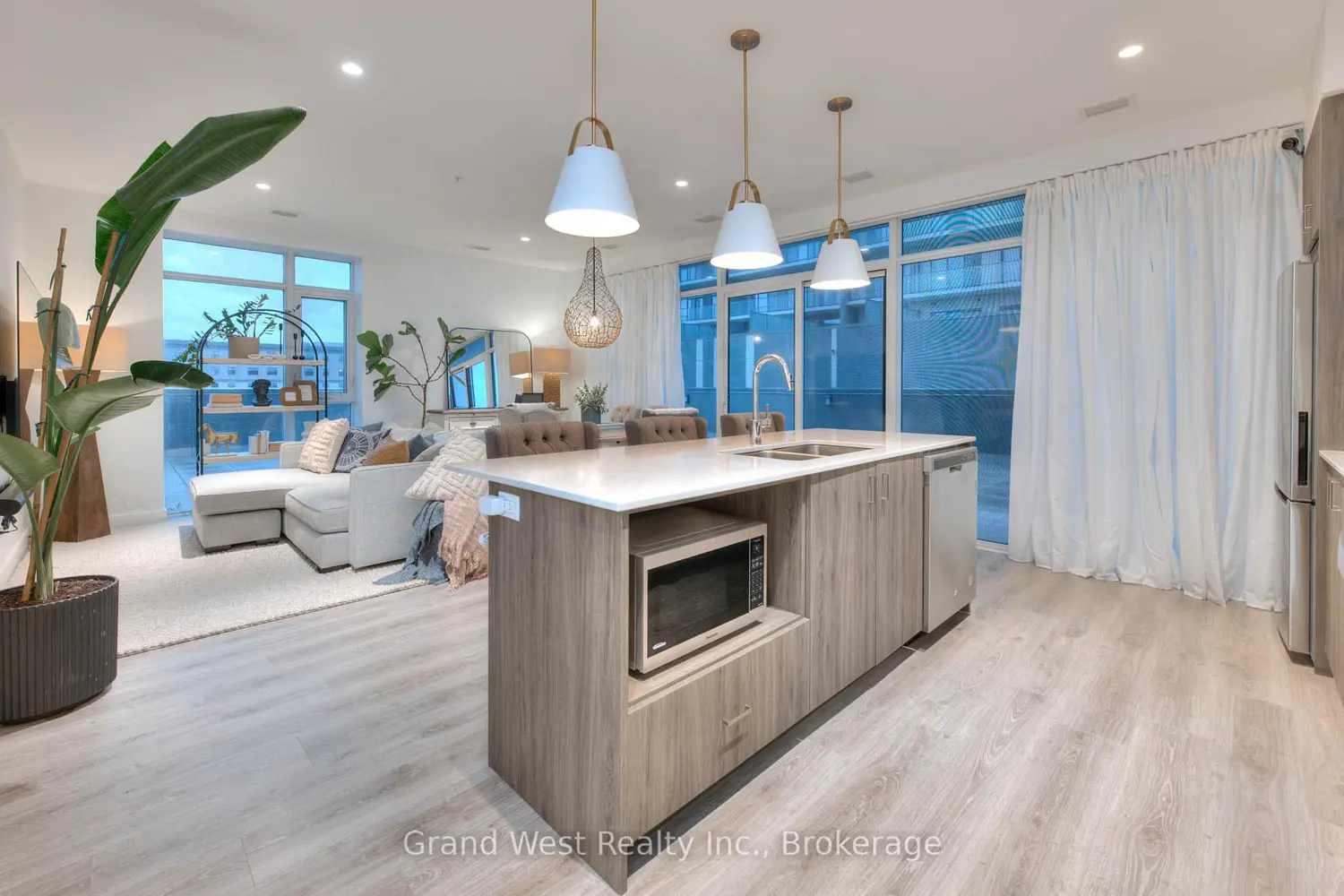 Additional image 7 of 50 Grand Avenue 602
