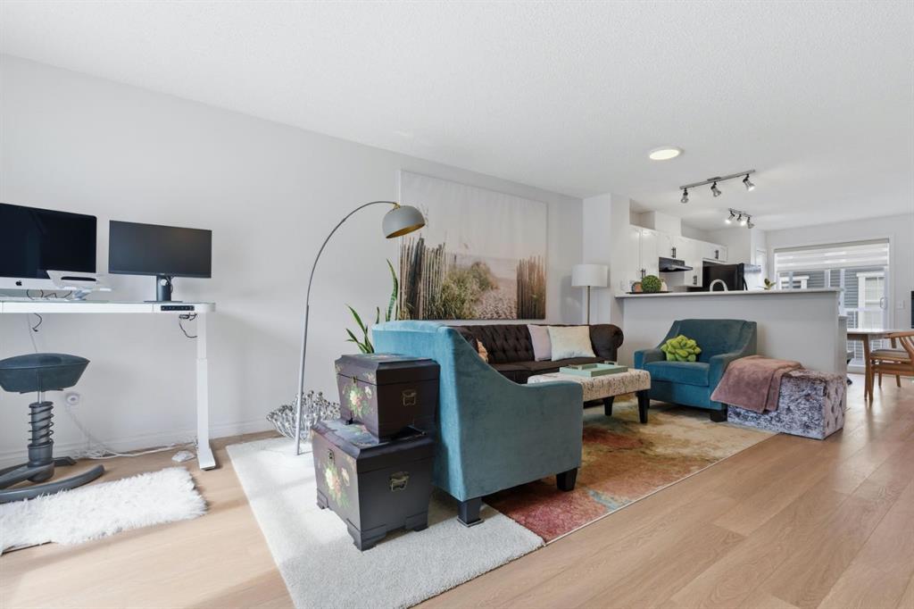 Additional image 6 of 213 Toscana Gardens NW, Calgary, AB, T3L 3C3