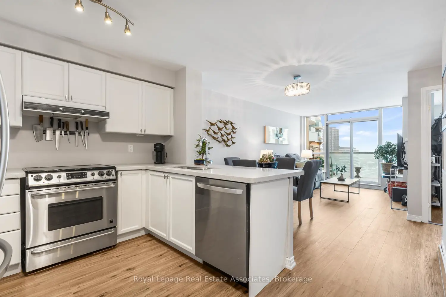 Additional image 4 of 2565 Erin Centre Boulevard Ph7