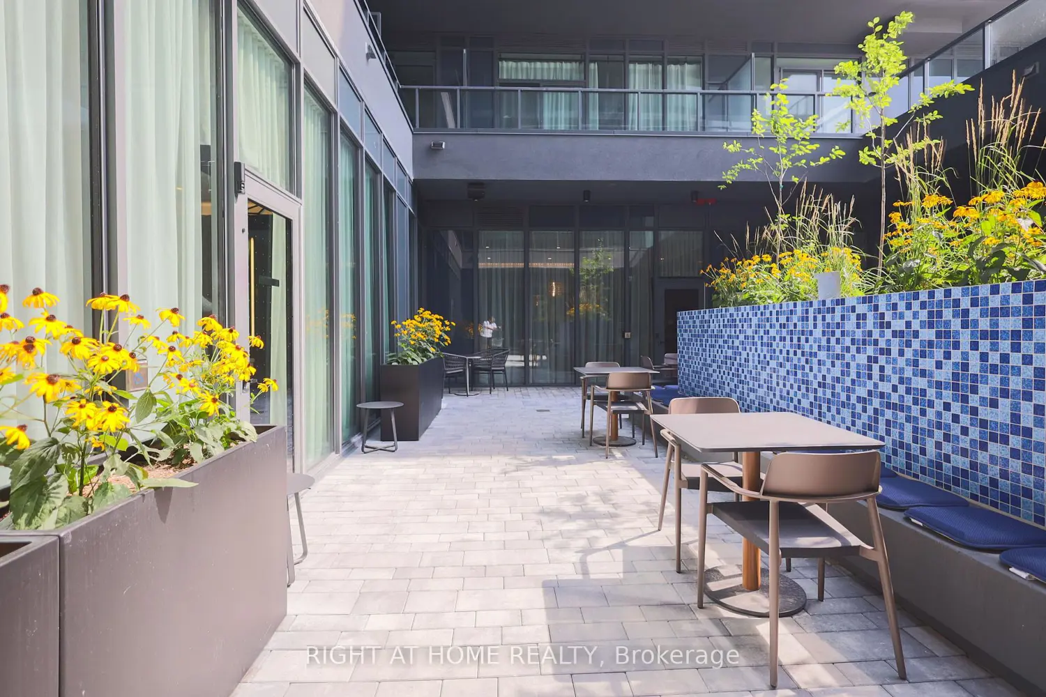 Additional image 11 of 500 Dupont Street 202