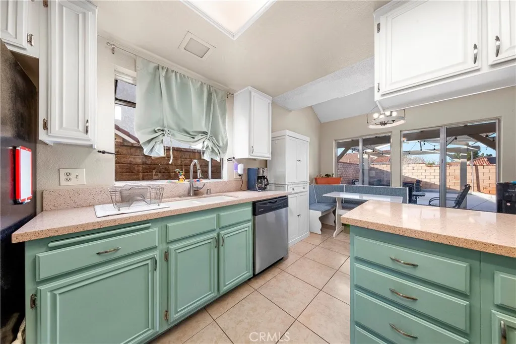 Additional image 46 of 2047 Westminster Dr, Palmdale, CA 93550