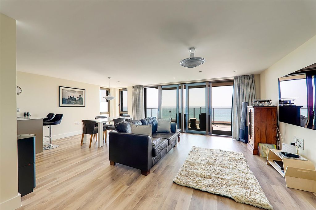 Additional image 4 of 3 bed flat for saleCalista, West Parade, Worthing BN11