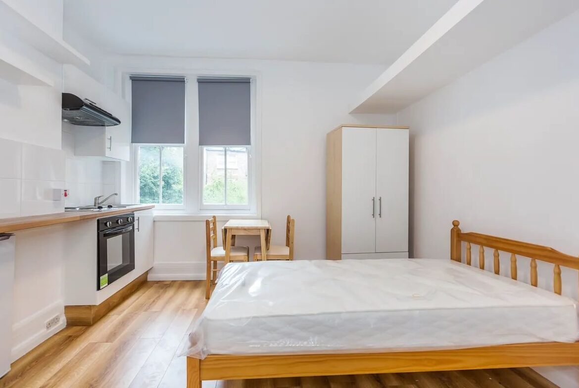 Additional image 2 of Studio Flat, Glenloch Road, NW3, N1 7GU