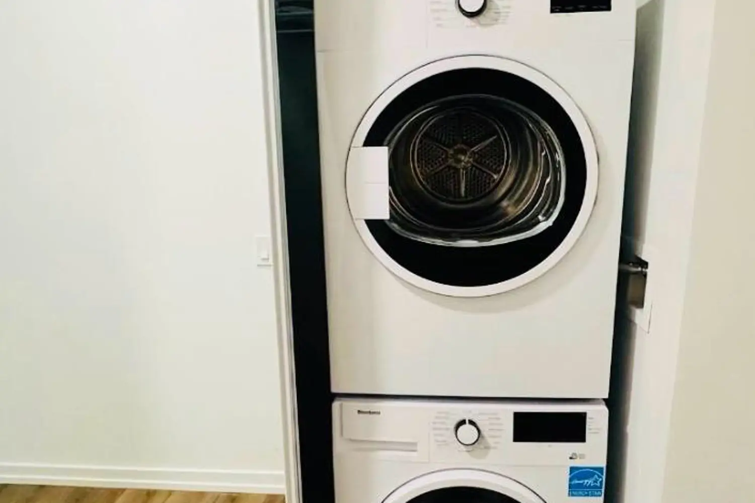 Additional image 10 of 7890 Jane Street 5111