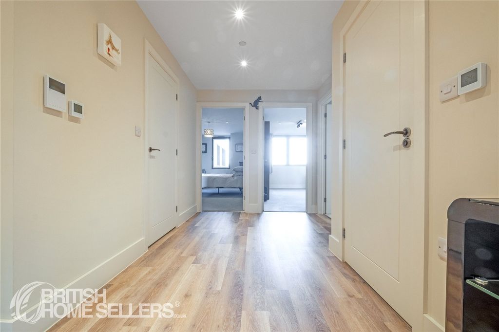 Additional image 4 of 3 bed flat for saleWest Parade, Worthing, West Sussex BN11