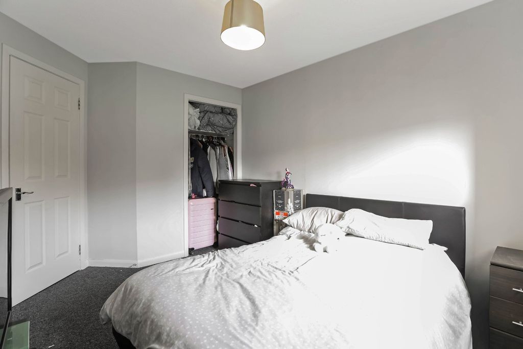 Additional image 12 of 2 bed flat for saleGlasgow Road, West Dunbartonshire, Clydebank G81