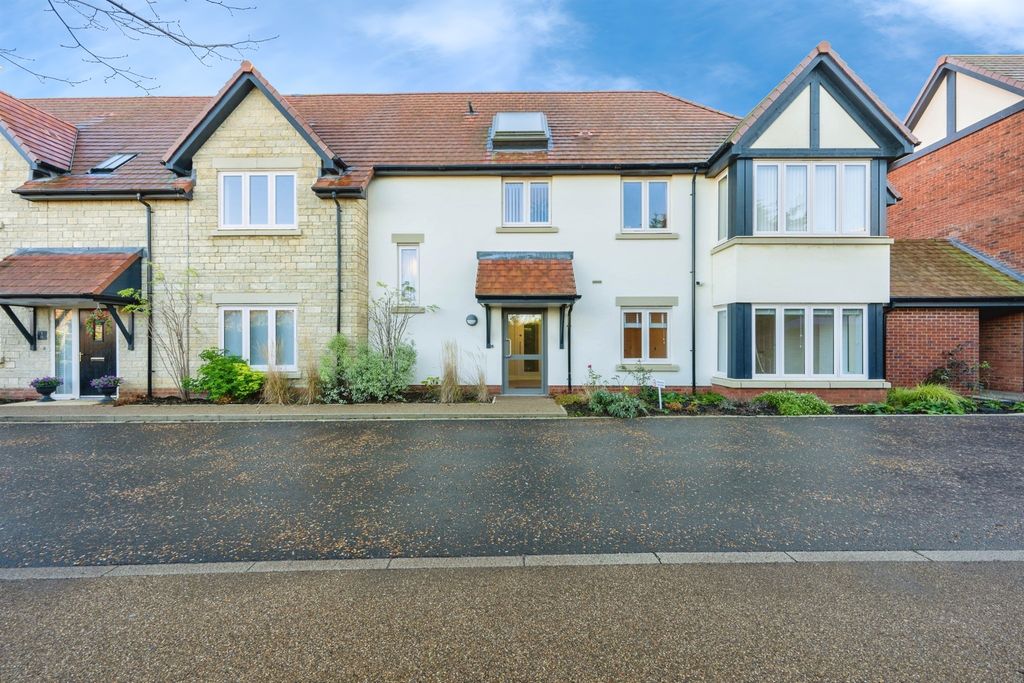 2 bed flat for saleHobbswick Lane, Turvey, Bedford MK43