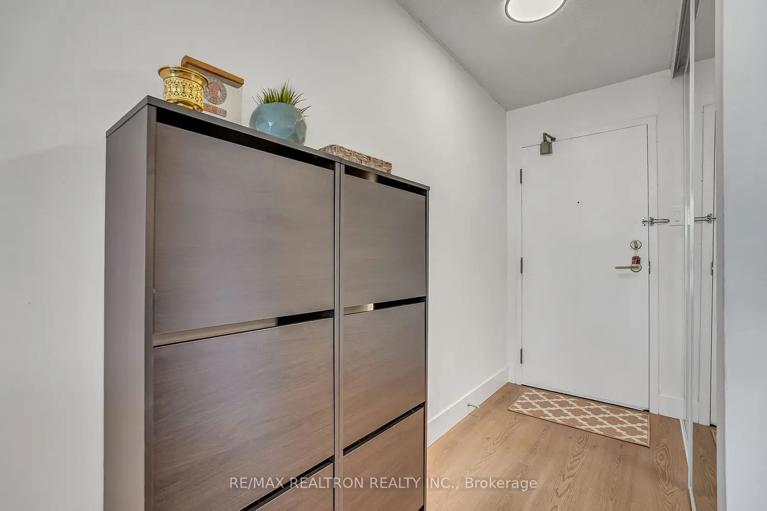 Additional image 11 of 4185 Shipp Drive 1713