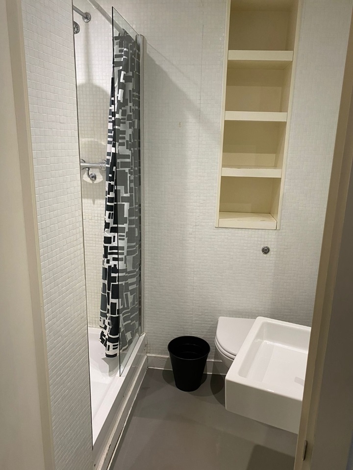 Additional image 2 of Studio Flat, The Rotunda, B2, N1 7GU