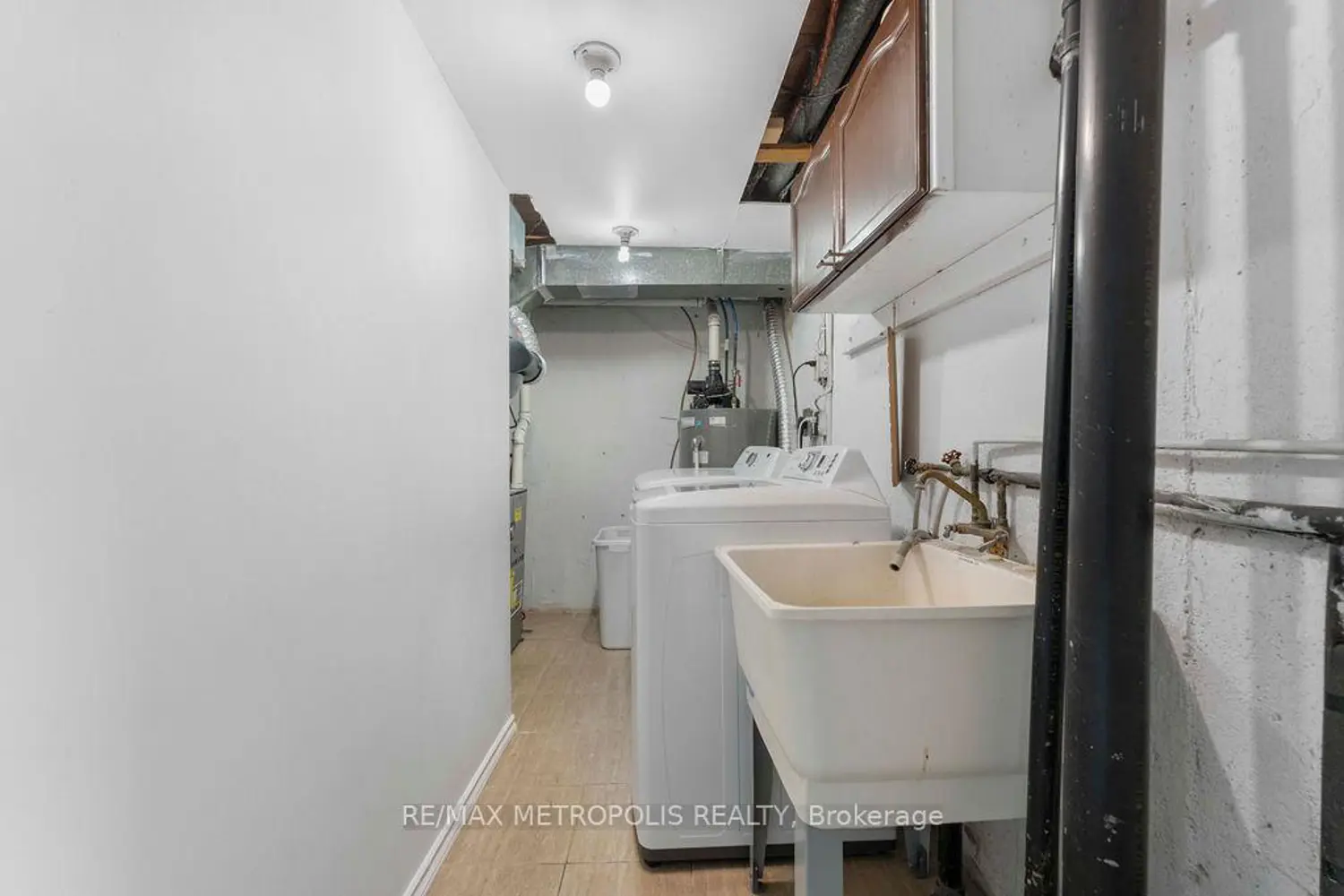 Additional image 10 of 295 Fleetwood Crescent