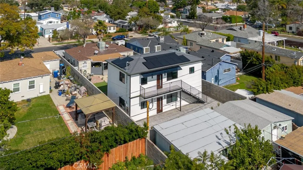 11120 Emelita Street, North Hollywood, CA 91601