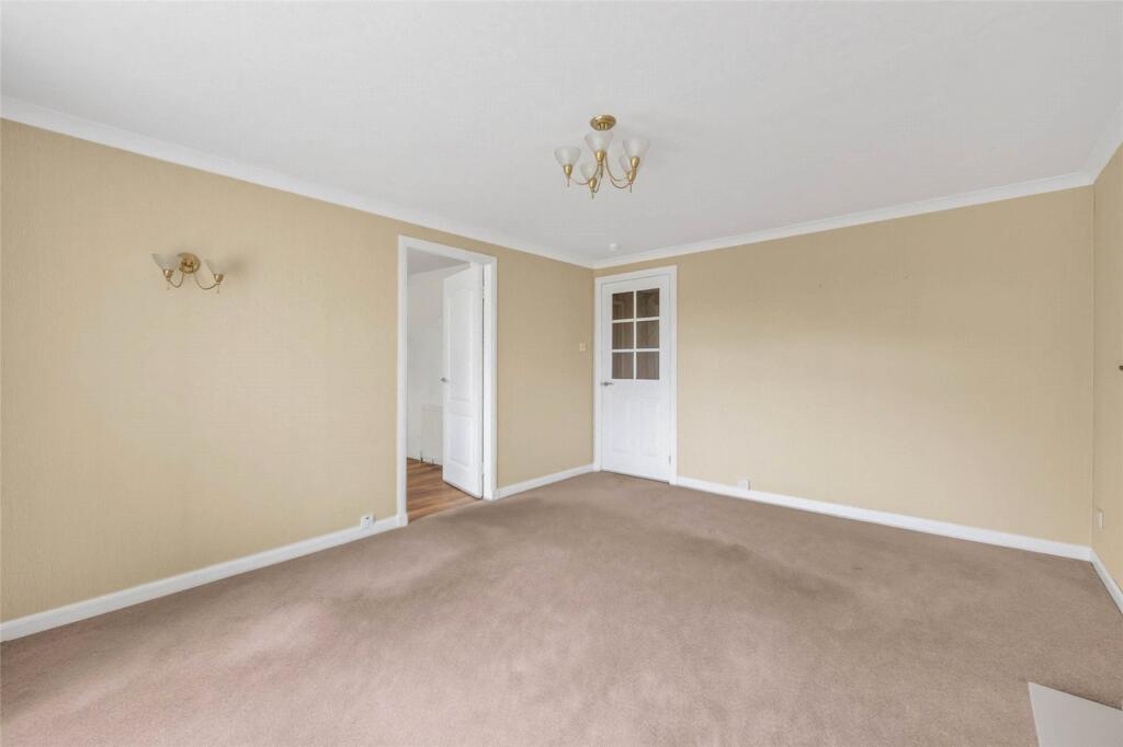 Additional image 8 of 16 Grampian Gardens, Dyce, Aberdeen, AB21 7LF