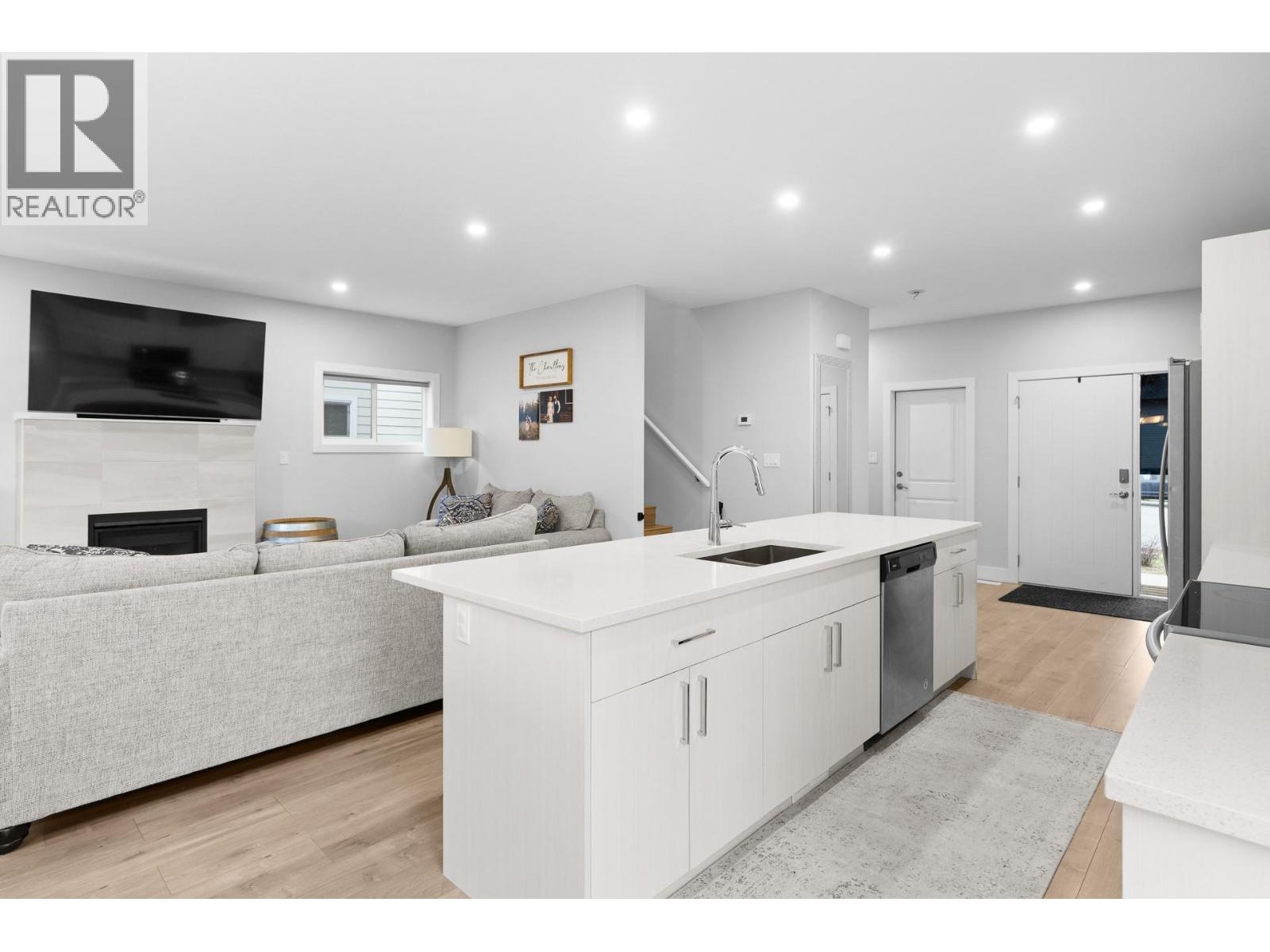 Additional image 5 of 3735 Inverness Road, West Kelowna, BC, V4T3N2