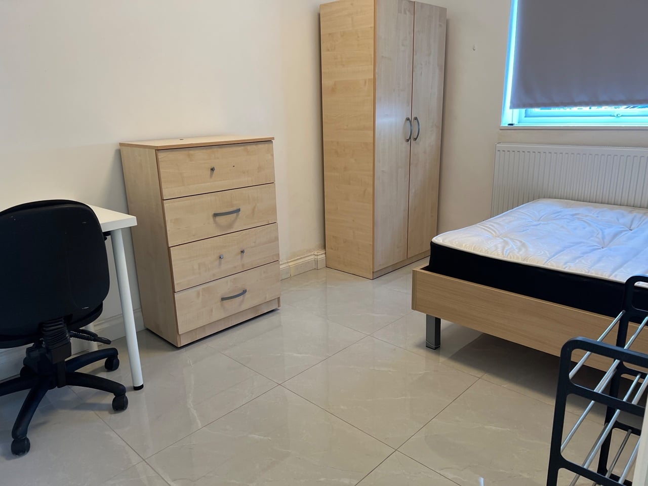 Additional image 5 of Room in a Shared Flat, Halliday House, E1, N1 7GU