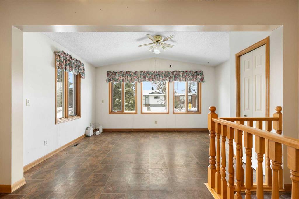 Additional image 6 of 3331 41 Street SE, Calgary, AB, T2B 1E7