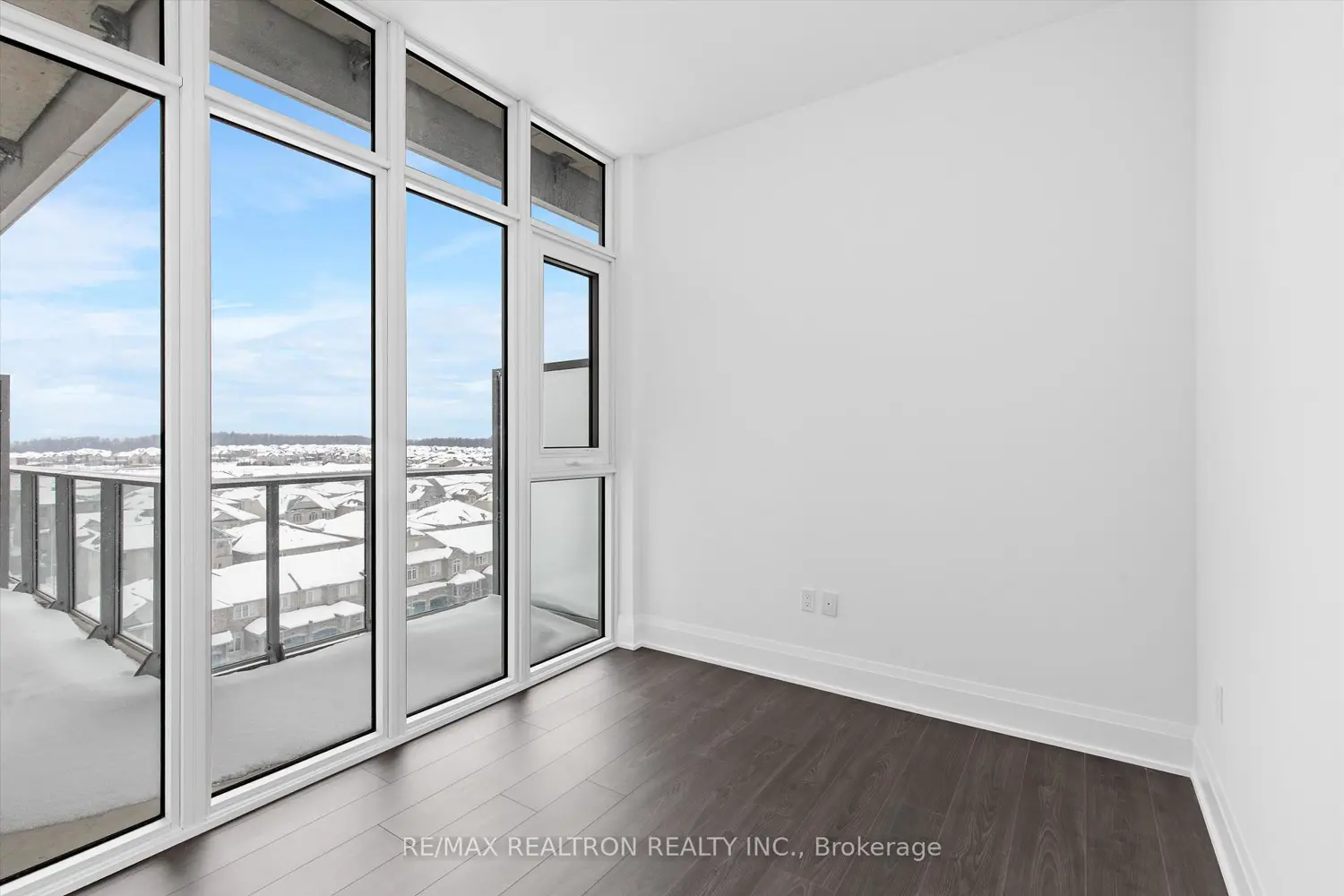 Additional image 11 of 412 Silver Maple Road Ph120