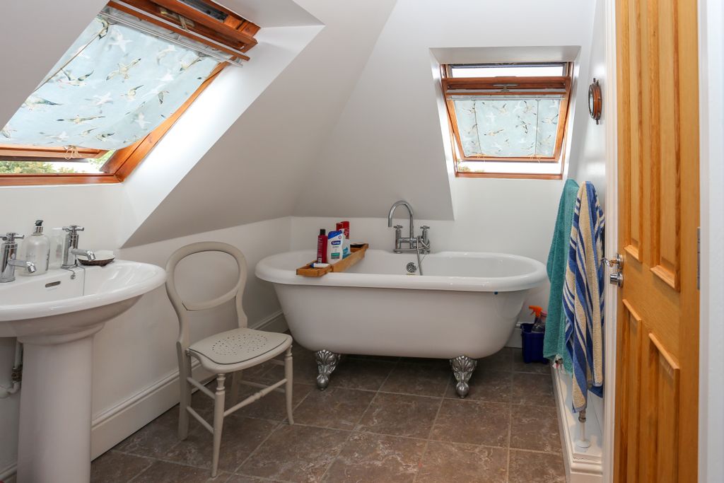 Additional image 15 of 3 bed maisonette for saleSeaview House, Wolsey Gardens, Felixstowe IP11