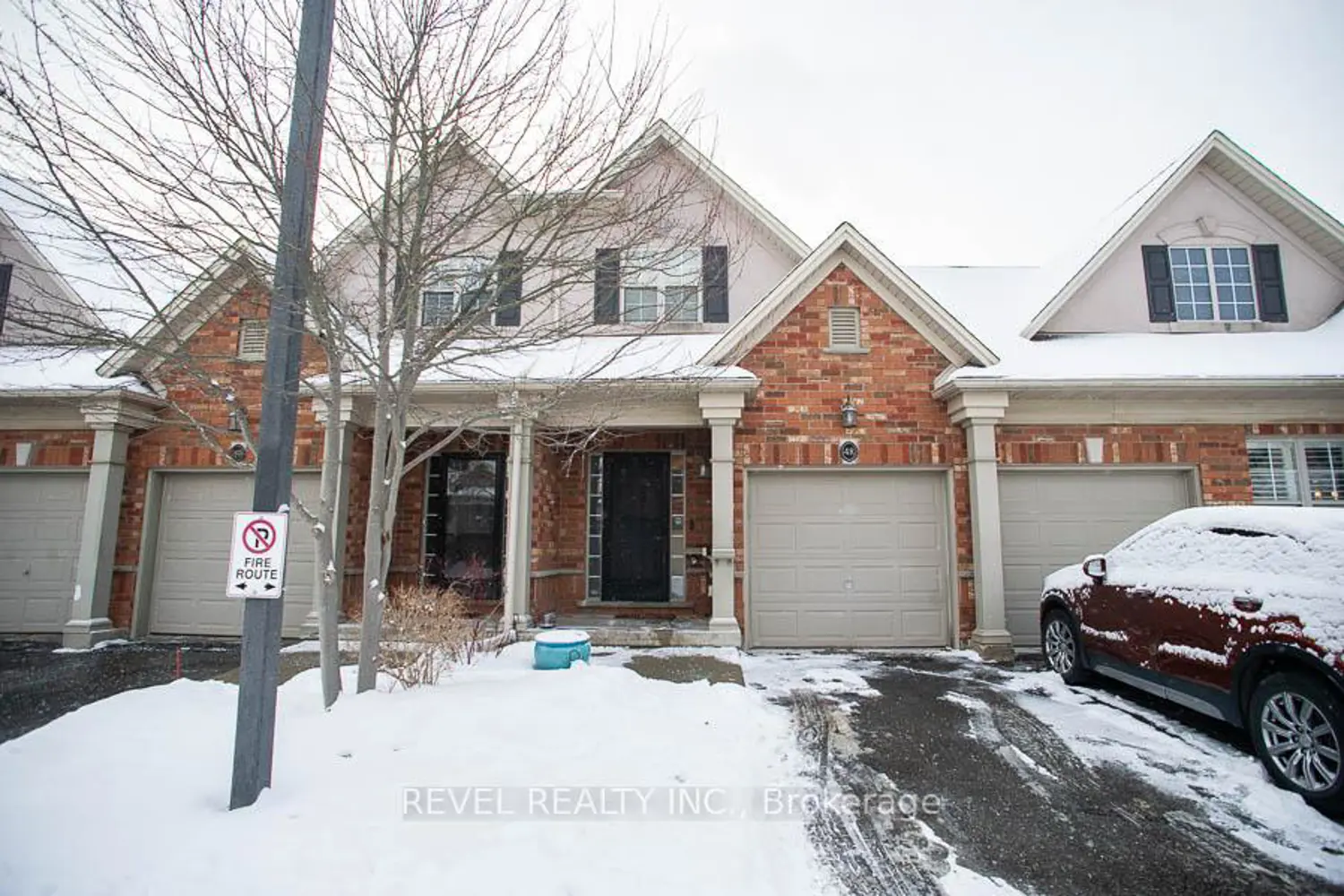 655 Park Road 48 photo 2