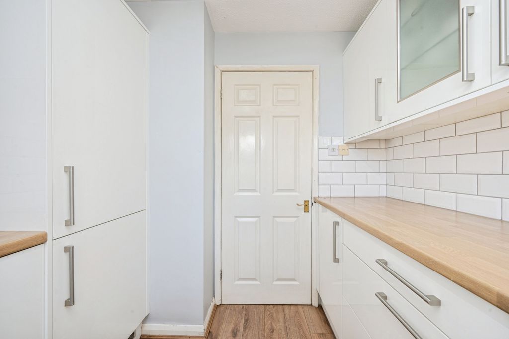 Additional image 12 of 2 bed flat for saleAshburnham Road, Bedford MK40